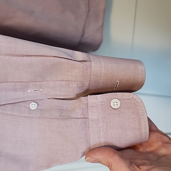 Tall 17-37 Lands' End Pinpoint Oxford Long Sleeve Button Down shirt washed red - Picture 3 of 5